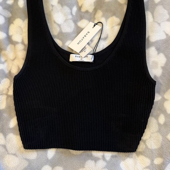 NWT Aritzia Babaton Sculpt Knit Scoopneck Cropped Ribbed Tank - Picture 5 of 7